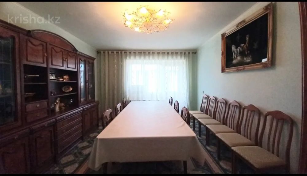 Продам 4 ком кв на проспекте