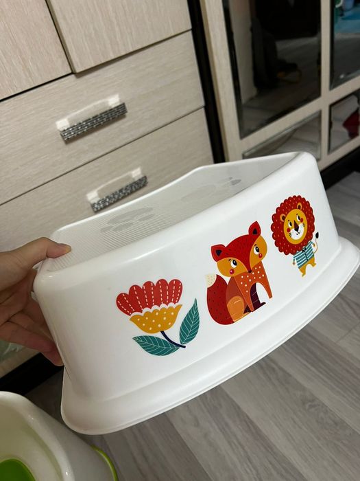 Накладка на унитаз и подставка