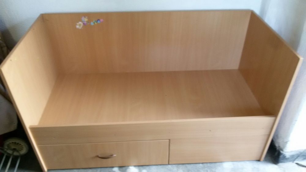 Почти ново детско легло