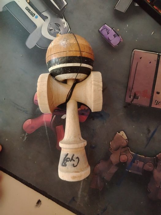 Vand kendama ken sweets broken sape tama broken bones  semnata xremus screamx dani gone wild iosif cid foca