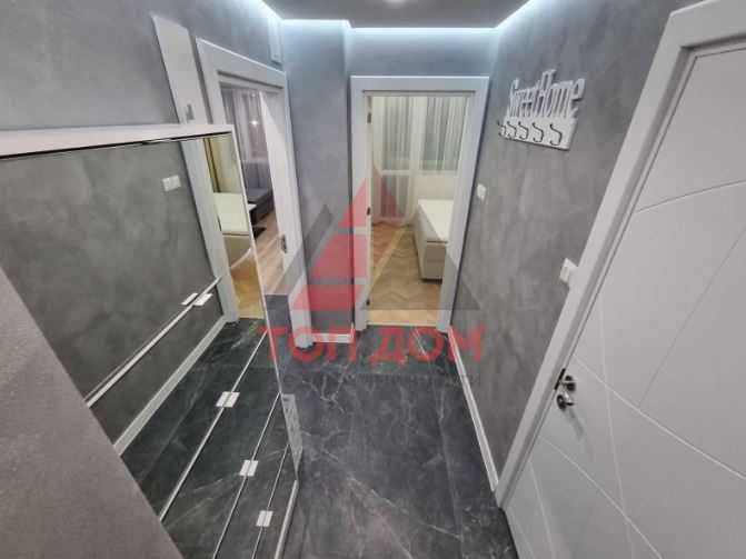 Дава се под наем Двустаен апартамент в Варна, Център - 65 кв.м за 612 € - Снимка #11