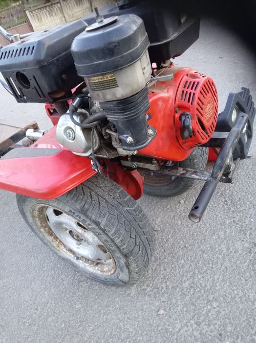 Vând motocultor detalii la telefon
