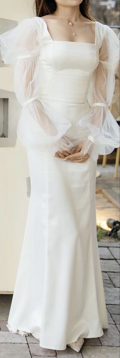 Роскошное платье в цвете Ivory