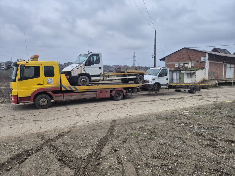 De vanzare Mercedes atego platforma tractari