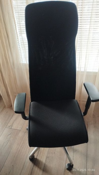 офис стол  TRONHILL