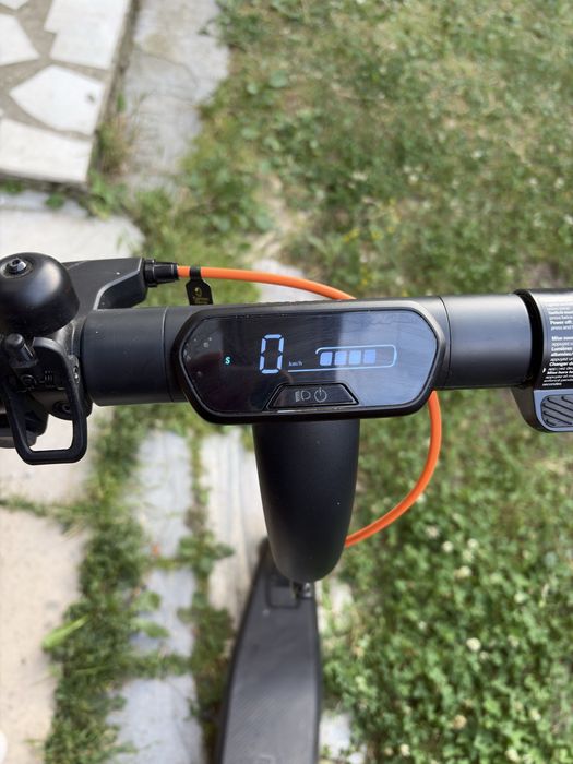 Електрическа тротинетка Segway Ninebot E2 Pro