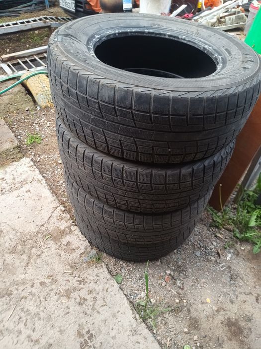 Продам комплект резины