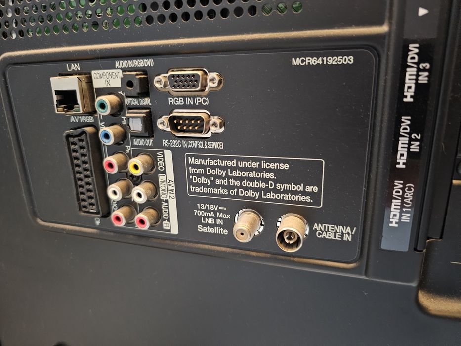 42 инчов телевизор LG 42LV375S