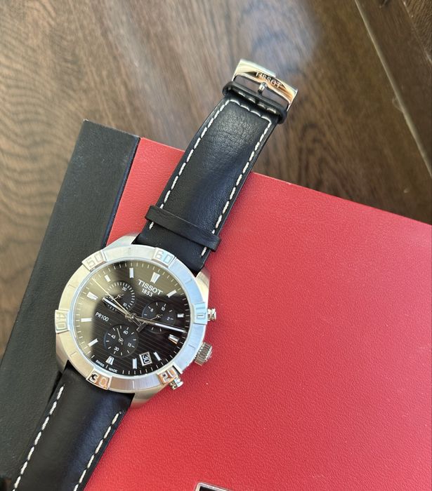 Продаются мужские часы от Tissot