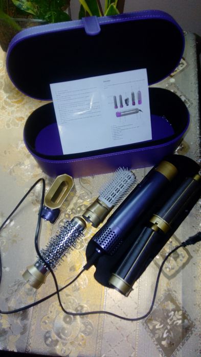Отдам Обмен фен "Dyson", на продукты