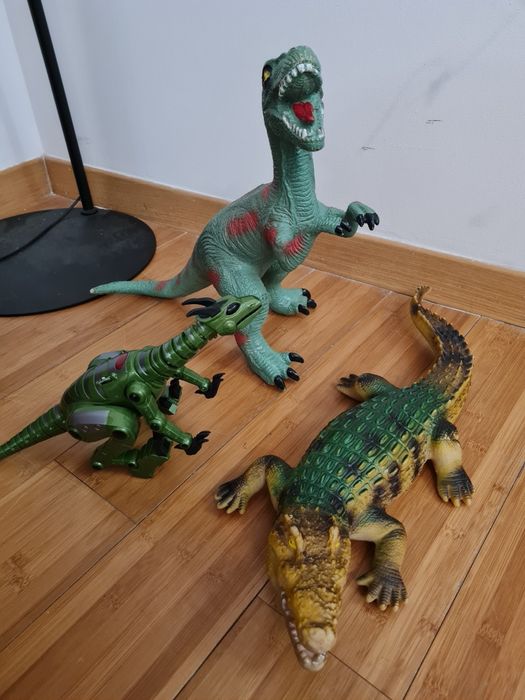 Динозавр крокодил большие