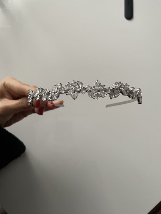 Диадема с цирконий