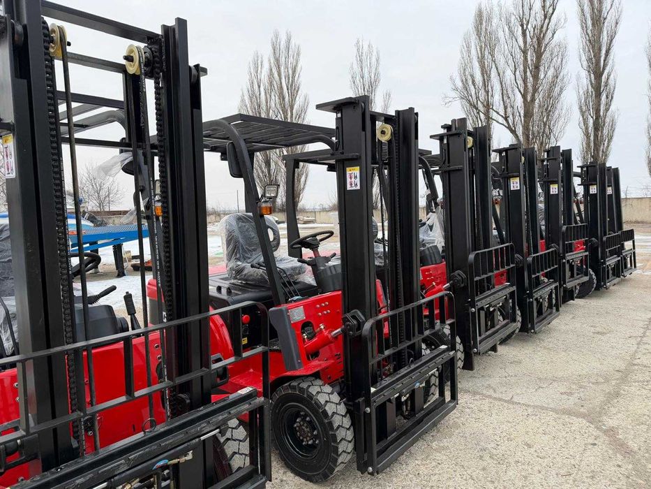 Stivuitoare electrice din stoc cu garantie,capacitate de la 0.8t- 3t