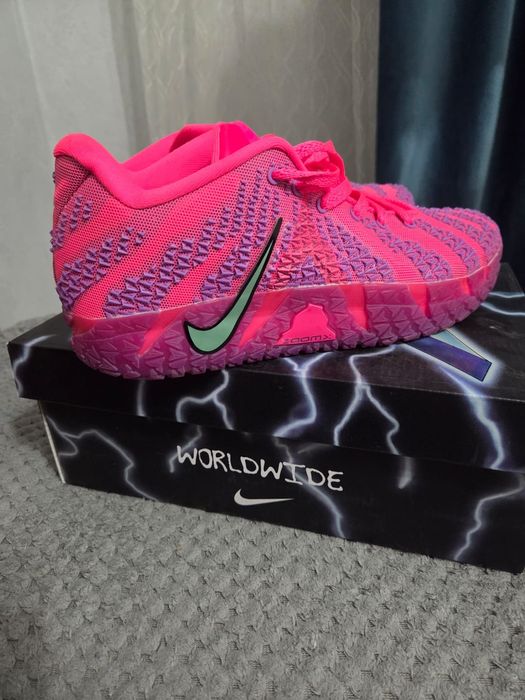 Кроссы найк розовые