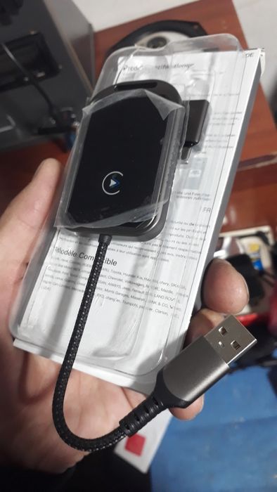 car play mashina manitori orqali tel dan foydalanin