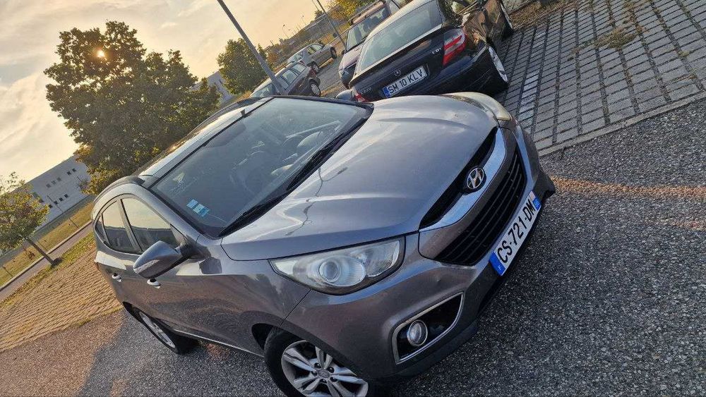 Full: Panoramic retractabil, incalzire scaune, camera marsarier, piele