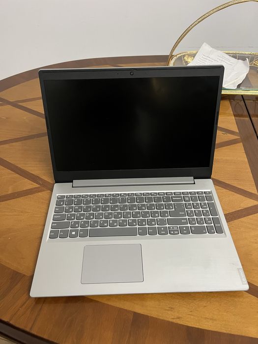 Продам ноутбук Ленова cor i 5 10 покаления