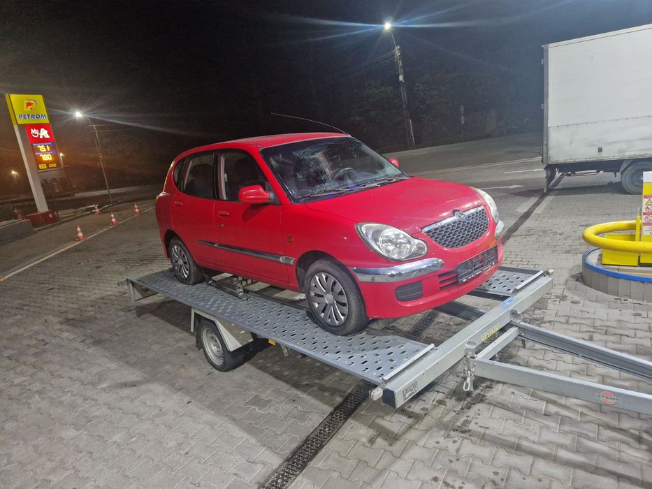 Daihatsu Sirion Automata motor Toyota