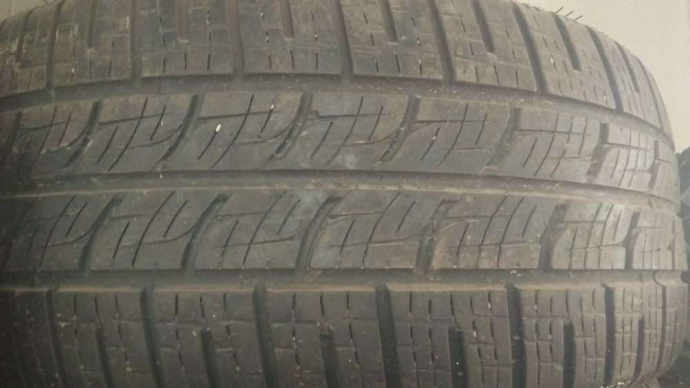 Продам комплект шин R19