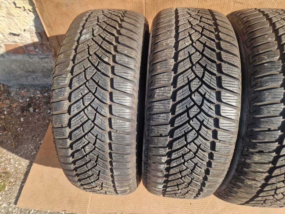 4 Fulda R17 225/55
Зимни гуми 
DOT4520