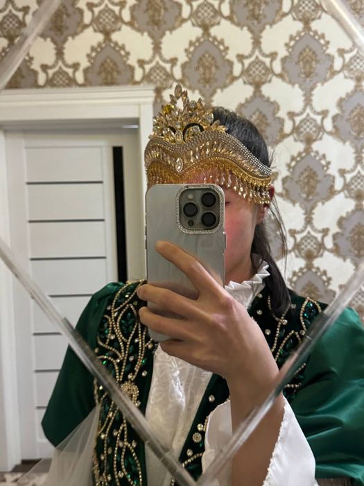 Келинлик ансамбли сотилади 550.000