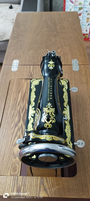 Продам швейную машинку