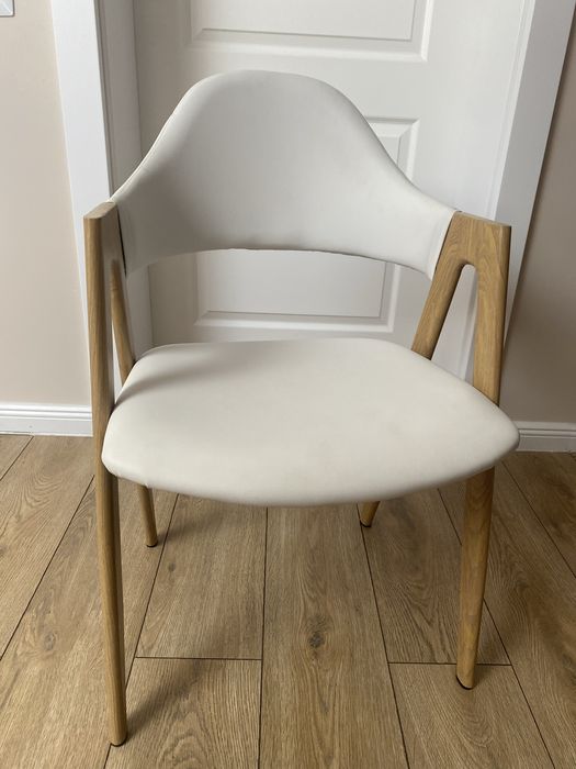 Scaun bucatarie / living , tapitat, lemn + imitatie piele, alb + natur
