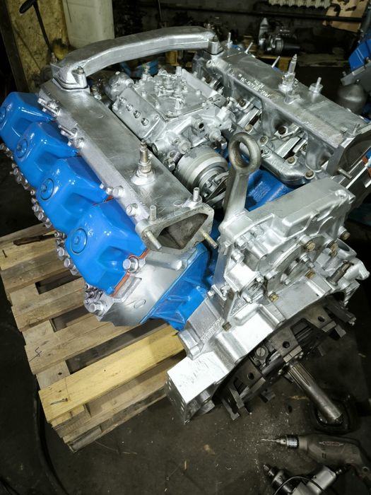 Двигатель на камаз с установкой.