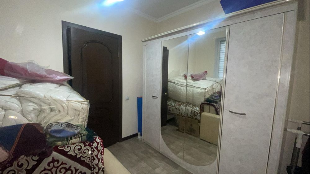 Продам спальный гарнитур