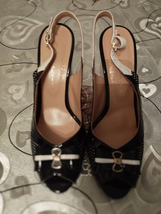 Босоножки новые, туфли