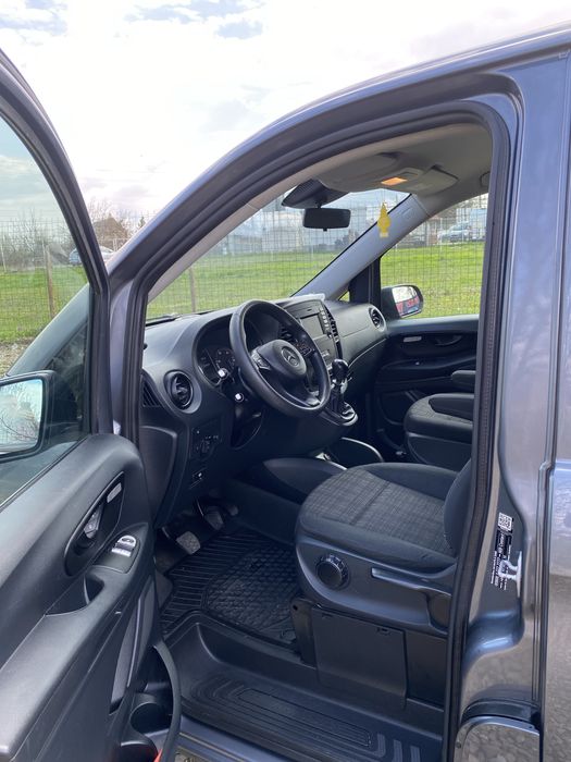Vand  Mercedes Vito Tourer 2019 8+1 9 locuri Euro6