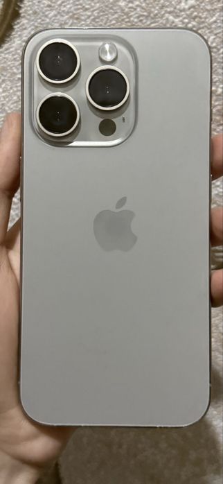 Iphone 15 pro.      .