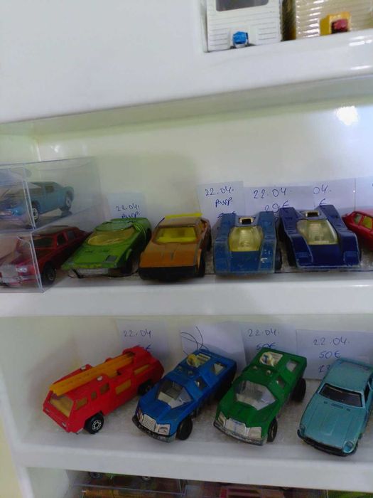 Стари метални Matchbox колекционерски колички