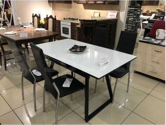 Стол из керамики