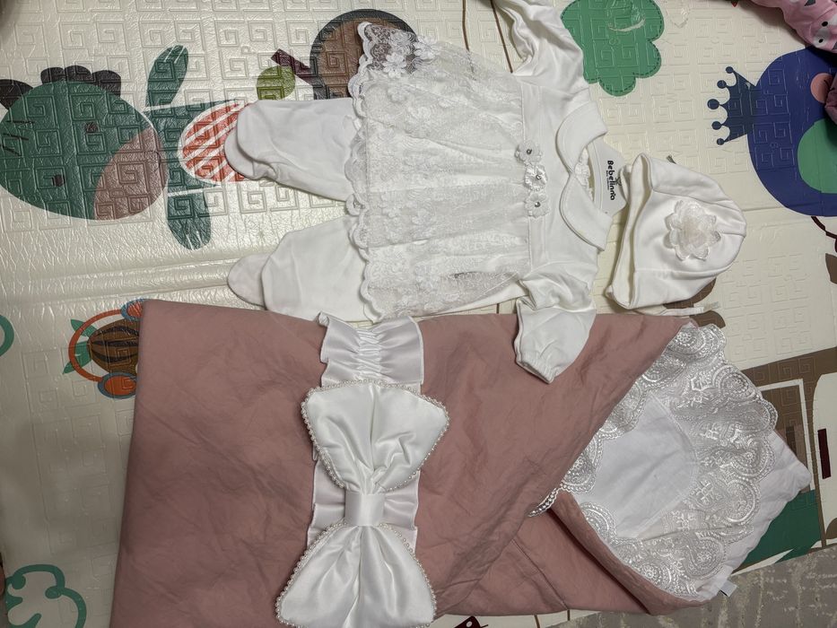 Конверт и одежда на выписку 6000