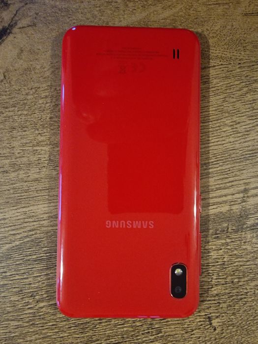 Samsung Galaxy A10 - Impecabil -(incarcator  inclus)