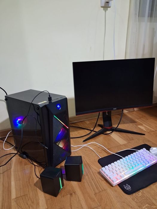 Vând PC Gaming Complet Full