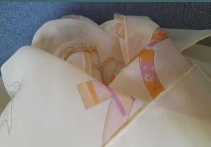 Esarfa Ferragamo, matase naturala, 170 lei