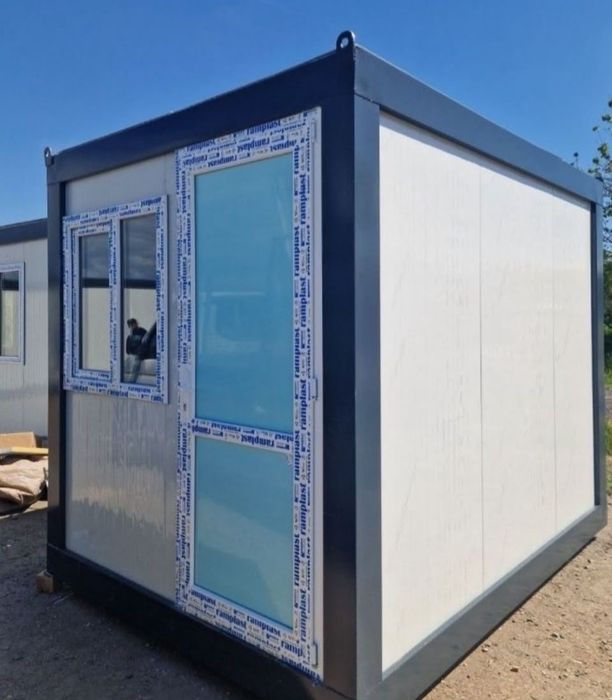 Vând containere modulare