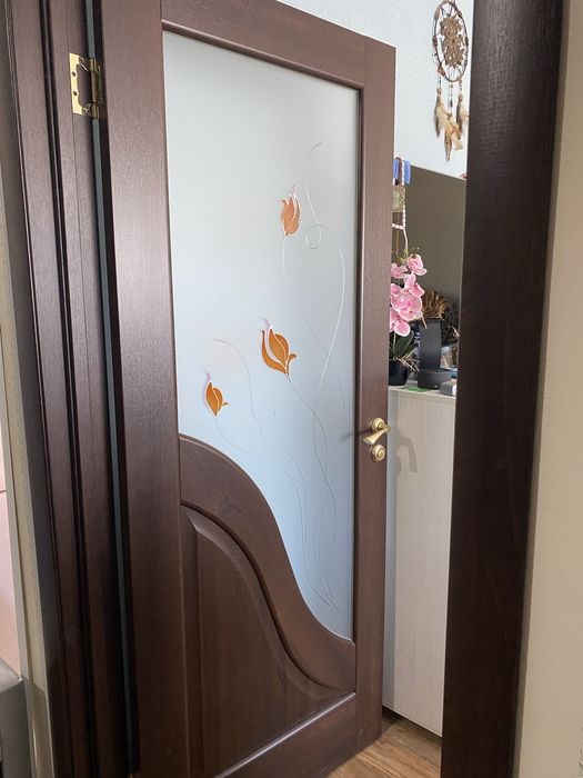 Продам 2 шт. двери