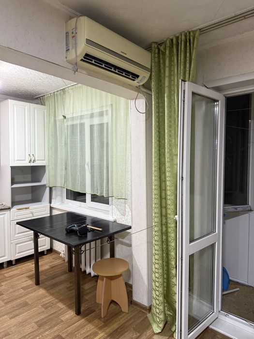Продам двух комнатную квартиру