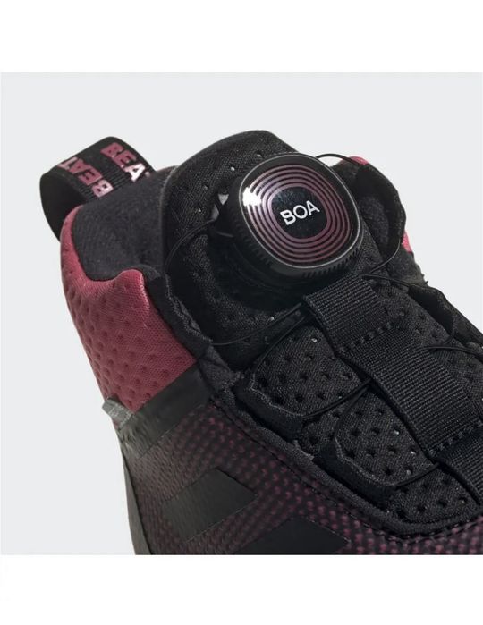 Продам новые осенние кросовки Adidas