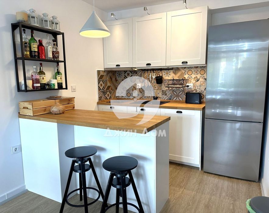 Продава се Тристаен апартамент в к.к. Слънчев бряг - 90 кв.м за 1100 €/кв.м - Снимка #2