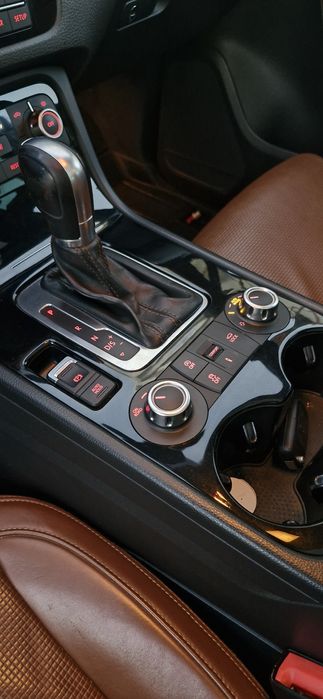 Volkswagen Touareg X EDITION. 2015