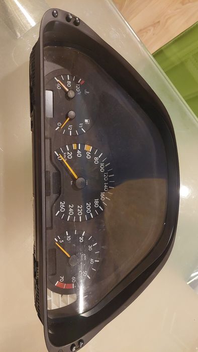 Киломертаж 30 € за CLK w208 136к.с