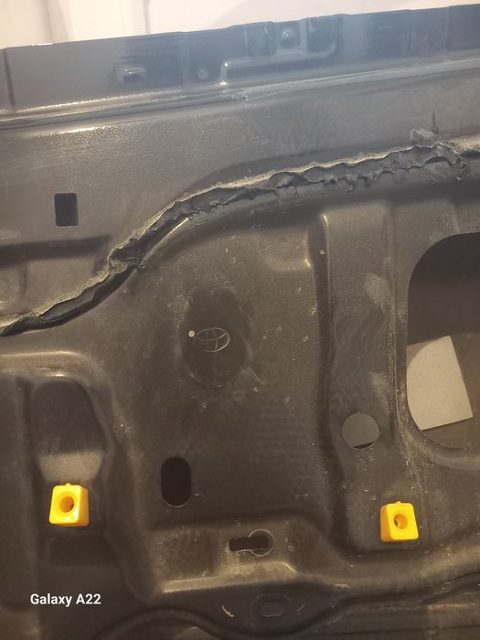 Дверь тайота камри 50