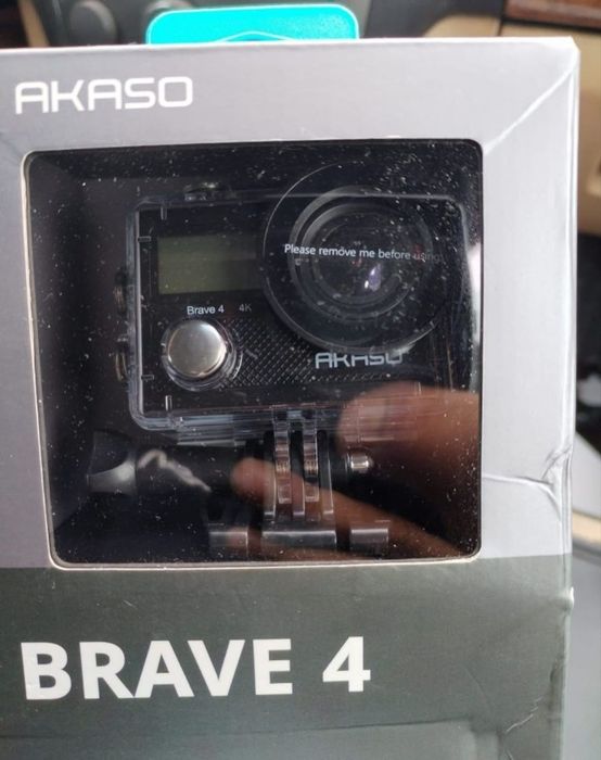 Akaso Brave 4 Cameră de Acțiune 4K Ultra HD Subacvatică (cu Husă) Kit de Accesorii cu Ecran de 2" și Wi-Fi Neagră noua pret 300 de lei