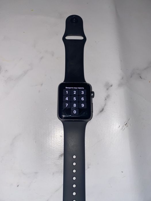 Apple часы SE 42 mm.