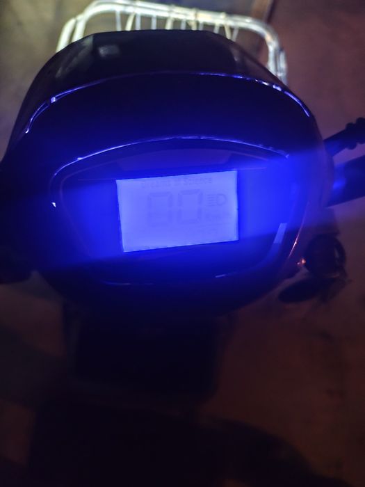 Скутер электронный