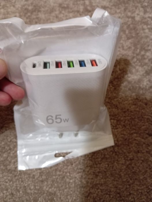 Зарядно за телефони таблети и други